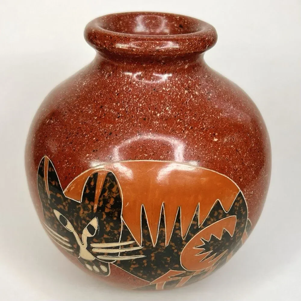*Signed* Handmade Juan Paulino Martinez Pottery Vase Painted Cat In Nicaragua